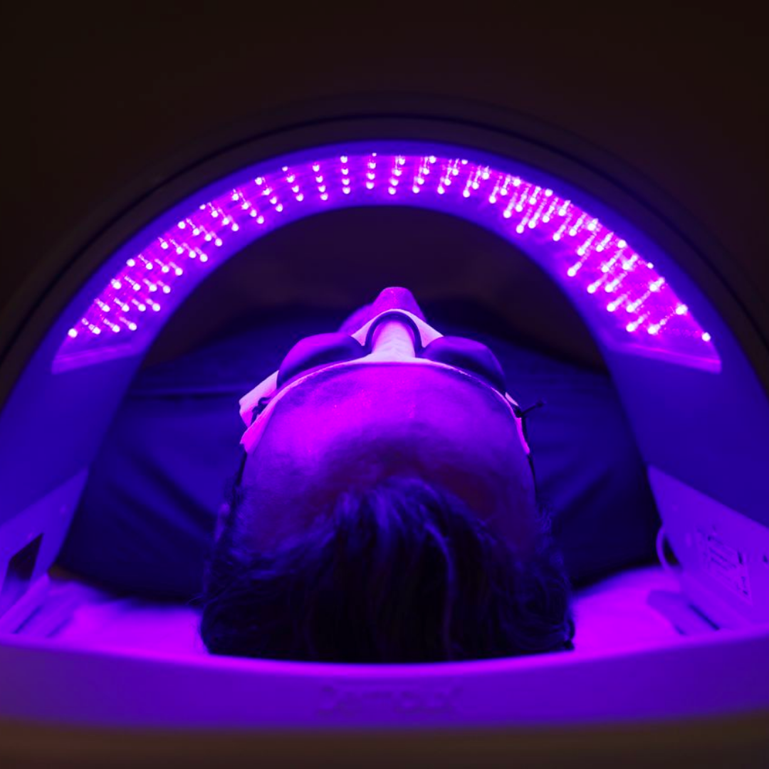 LED Light Therapy pod at Omniya