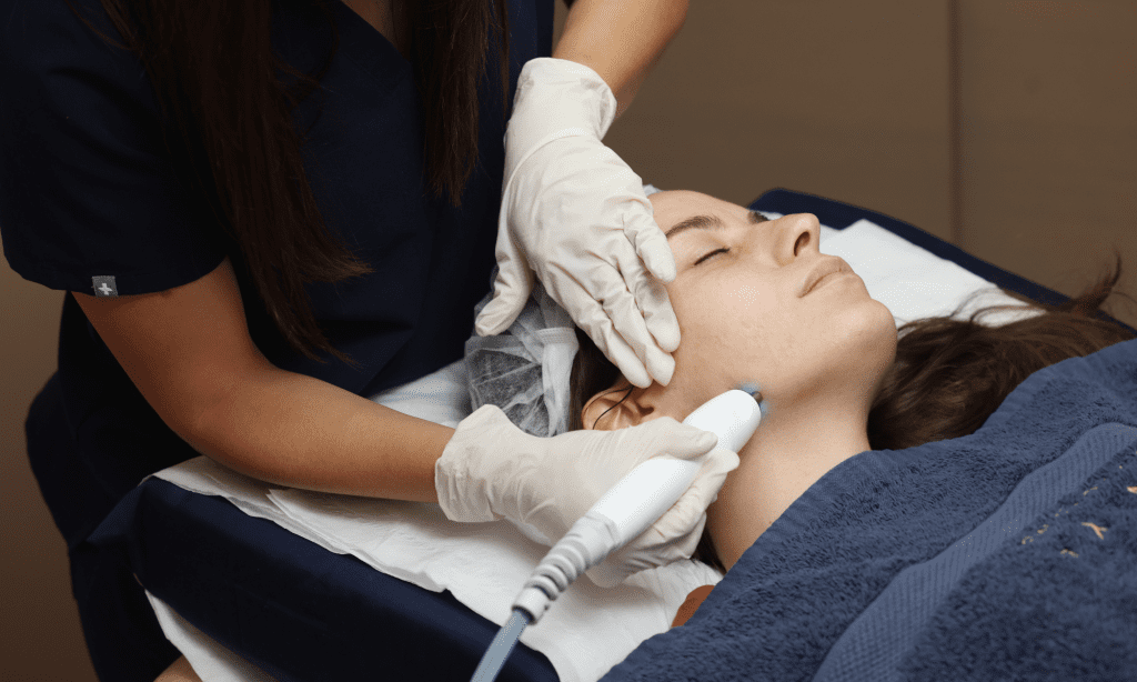 3Juve Laser treatment being performed