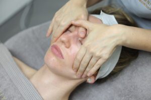 Facial massage in OmniSculpt RF skin tightening facial